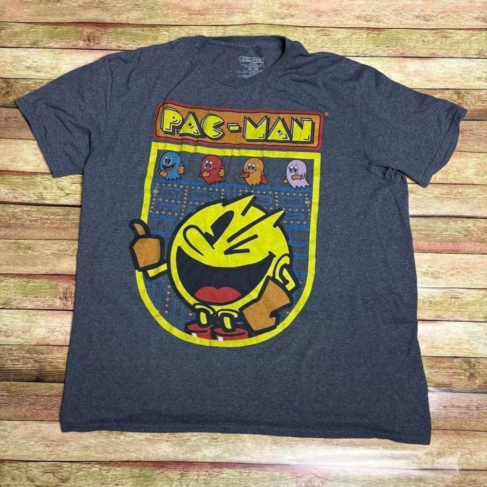 PAC-Man‎ grey graphic tee